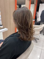 ミングル(MINGLE)&nbsp;ママさんに大人気　ミディアムレイヤー