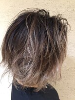 ヘアサロン アティリー(Hair Salon Attirer)&nbsp;西梅田/ボブ/グレーベージュ/白髪ぼかし/ハイライト/ベージュ