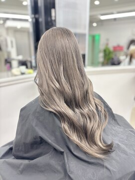 ギア(GEAR.) 透け感MAXハイトーングレージュ