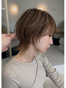 アイドットプラスフェリシア 表参道(i.+FERiCIA.) ショートウルフカット/レイヤーウルフ/顔まわりレイヤーカット