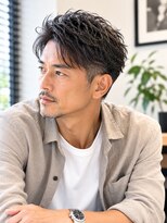 MEN's Baguz MEN'Sカット/ MEN'Sパーマ/ MEN'Sカラー 大人メンズ無造作ウェーブセンターパートパーマ