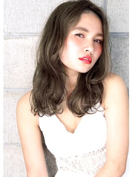 ヘアサロン ガリカ 表参道(hair salon Gallica) 『 ラフ & ルーズ 』 オトナ な外国人風 ☆ 無造作semi-long♪