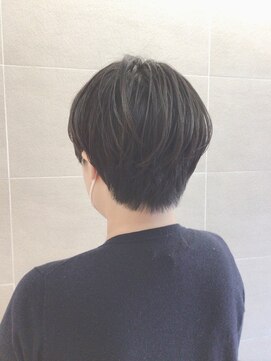 ボネッカ 鶴見(BONECCA) マッシュショート石黒聡子