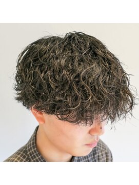 スタッグバーバー(STAG BARBER) 重め波巻きパーマ・ツーブロマッシュ