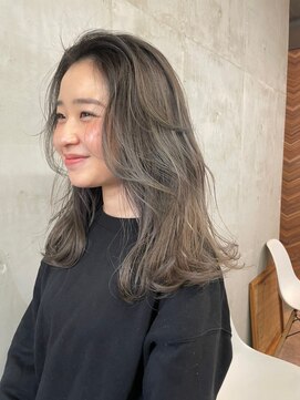 ソルトウォーター(SALT WATER) ダブルカラーでつくる シアーグレージュ