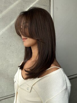 リバレッジ 白金(Leverage) レイヤーカット柔らかブラウンカラー30代40代【目黒白金】山岡