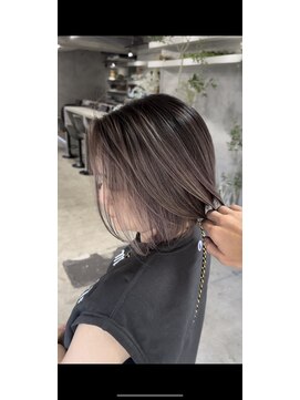 アポロ 横浜駅店(apollo) ハイライトバレイヤージュダブルカラーミルクティーベージュ