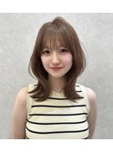ケアブリーチダブルカラーグレージュレイヤーカットクビレヘア