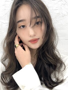 パティオン(PATIONN) ほつれニュアンス毛束の暗髪くびれミックスカールロングレイヤー