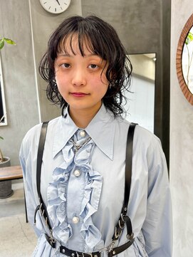 テトヘアー(teto hair) ウルフパーマ、ミディアムレイヤー、ウェーブヘア