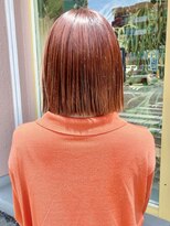 コンビネーション(combination)&nbsp;オレンジブラウンカラー　切りっぱなしボブ　ストレートスタイル