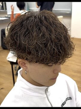 ビカム 名駅(become) 【波巻きマッシュ】メンズ刈り上げセンターパートスパイラル