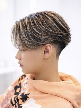 イーラ アメ村店(era) ベージュハイライトセンターパート