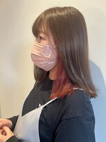 ショートヘア ハーフアンドハーフ(HALF AND HALF) 切りっぱなしミディアム