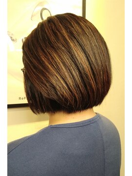 ヘアーショップ マイケル ・グレーカラー＋ハイライト