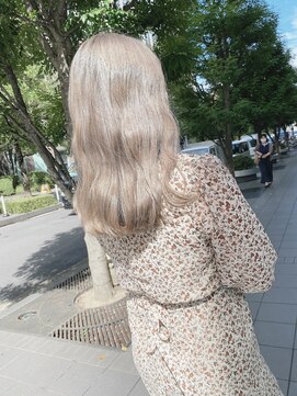 ロロネー 梅田(Lolonois) 【Lolonois梅田】ブロンドカラー