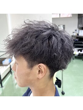 ゼロ(Zero) 【Zero那須塩原/大田原】束感短髪ツーブロック刈り上げマッシュ