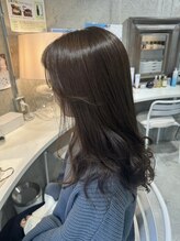 ◆ダメージのもととなるアルカリを除去◆毛を老けさせずハリコシをキープ！白髪が増えにくいカラーを♪