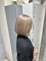 グラッジ 池袋(GLADGE)&nbsp;ミルクティーベージュ ハイトーン ブリーチ ハイトーンボブ