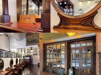 ワイエスパーク 代官山店(Y.S.PARK)の写真/内装/外装に使用していく木材は全て天然木。髪も心も癒される、あなたのための時間を提供します。