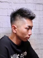 グレイスフル バーバープラチナム 六本木店(Graceful Barber platinum)&nbsp;メンズ／スキンフェード／フェザーショート／アップバング