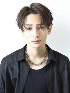 クロト 福岡本店(KUROT) 七三フェザーショート