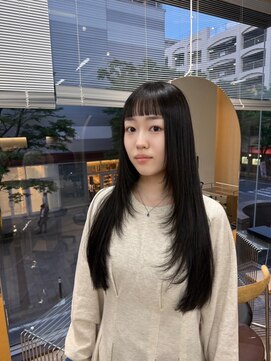 ラヴィズム(LUVISM) 万代新潟駅前顔周りレイヤーハイライトカット韓国ダブルカラー