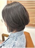 ひし形ボブでふんわりと