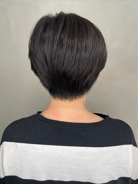 フェアリーテール 高坂店 上品にまとまる大人のショートボブ