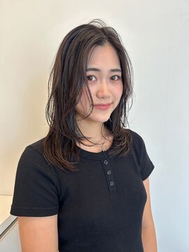 ウシワカマル ミライ(USHIWAKAMARU MIRAI) 透明感カラー/大人レイヤーカット