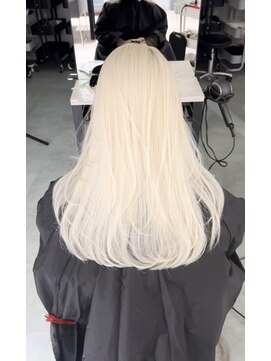 アンドソー 池袋(&so.) ハイトーンカラー/ホワイトブロンド／レイヤーカット/池袋