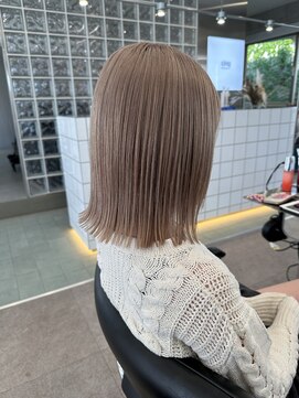 サンク 原宿 表参道(cinq) ミニボブ保湿ケアブリーチミルクティーベージュピンクベージュ