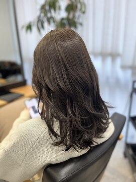 ファロ 二子玉川(falo) 外国人風レイヤーカット【falo二子玉川】