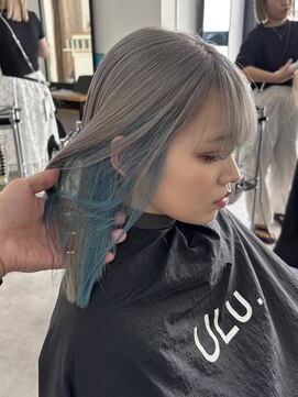 ウル 岡山駅店(ULu.) インナーカラーアイスブルーホワイトシルバーハイトーンブリーチ