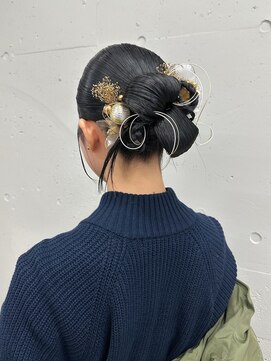 シーク 天神(SEEK) 松尾菫菜/ヘアセット/成人式/カチモリ/タイトアレンジ