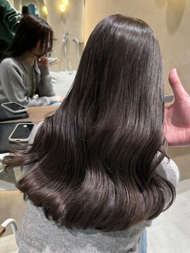 ヒイロ(hiilo.) ワンカラーで作る透明感ココアグレージュ♪