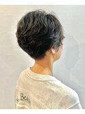 くせ毛を活かすハンサムショート