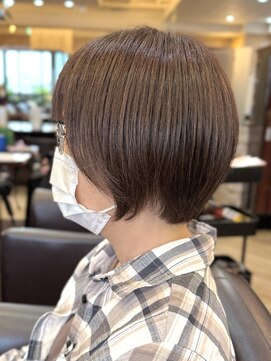 キャラ 池袋本店(CHARA) 大人かわいい丸みショートボブ◎白髪ぼかしカラー【池袋/ボブ】