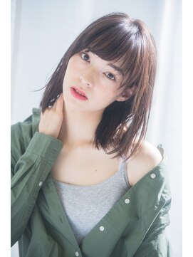 ヴァンクシー バイ ルナ(VANKCY by Luna) 大人ボブ 伸ばしかけ フォギーベージュ 耳かけ 簡単 登戸 20代