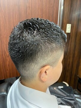 プレミアムバーバー 赤坂店(PREMIUM BARBER produce by HIRO GINZA) ビジネスショート〈赤坂/理容室/溜池〉