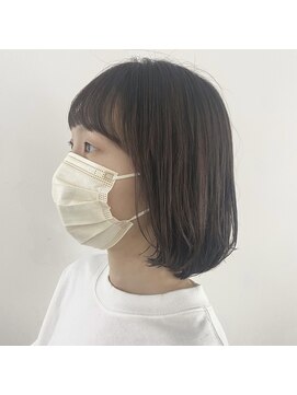 ハロウ 前上がりボブ