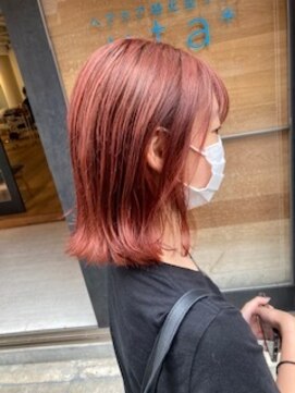 ネウィ 京橋(newi) 【uta*_girls】 tomomi ショート ショートボブ グレージュ