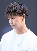 ツイストスパイラルパーマツーブロック刈り上げバブルマッシュ
