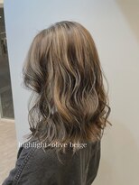 クロエバイラヴィズム  横越店蔦屋書店店内(CLOE by LUVISM)&nbsp;透明感オリーブベージュカラー