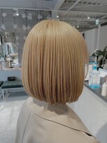 ホワイトストーン WHITE STONE&nbsp;熊本　抜きっぱなしブロンドカラー　ベージュカラー　10代20代