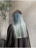 ライトブルー