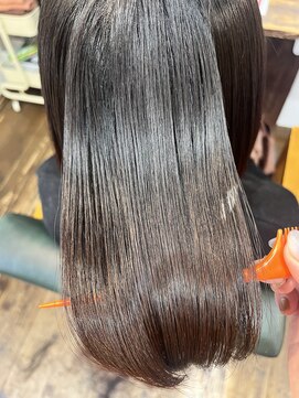 ル コワン ククー(Le coin coucou) 酸性ストレート