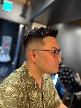 銀座 シノ 灯(shino HANARE) フェードアイロンパーマ