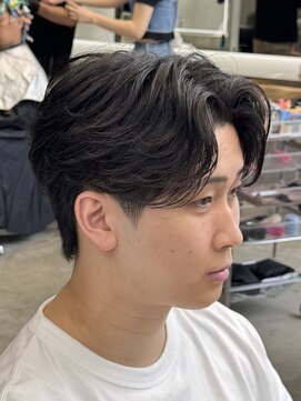 レタッチ バイ フィフス 天神大名(RETOUCH by fifth) 天神メンズパーマフェザーパーマシャドウパーマセンターパート