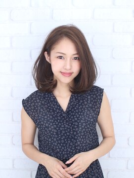 イノウエブラザーズ ナチュラル可愛い フェミニンミディボブ